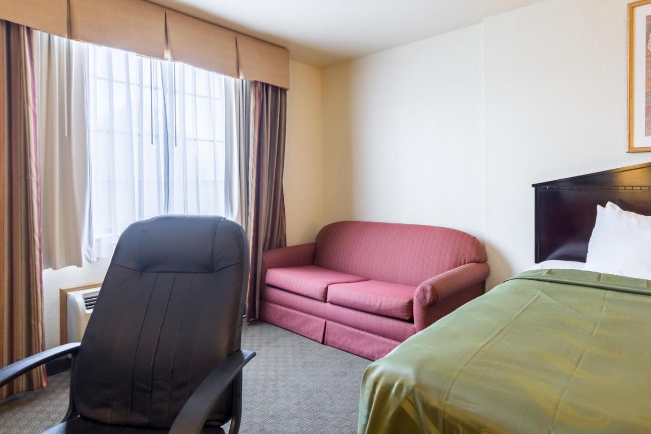 Quality Inn & Suites Alma - Fort Smith Northeast Экстерьер фото